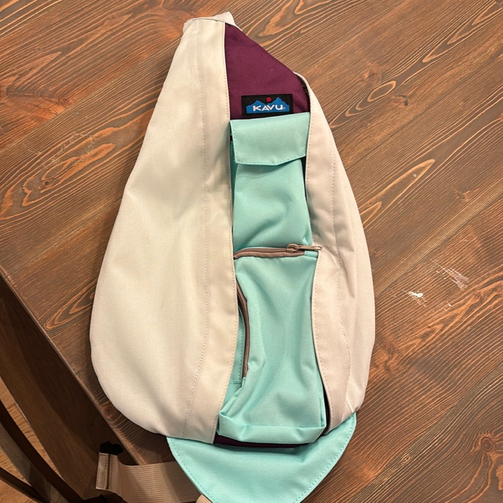 Kavu purple shoulder bag